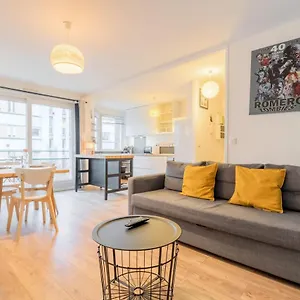 Fully-equipped App With Balcony Near Train Station Appartement
